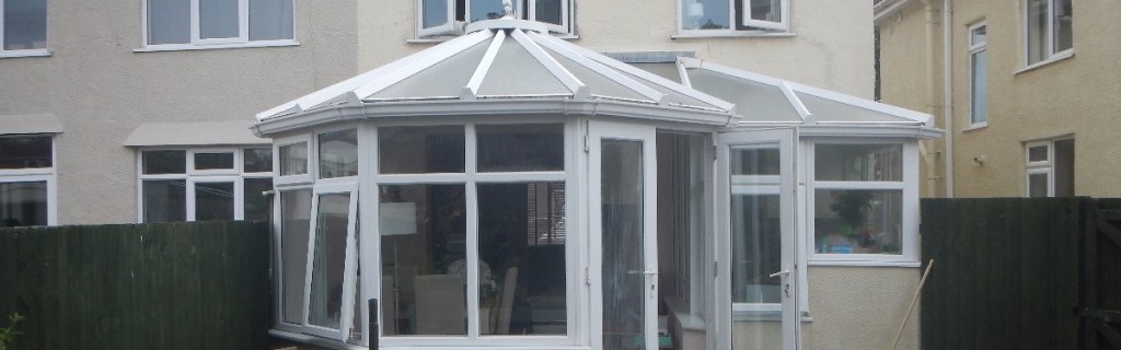 Polycarbonate Conservatory Roofs: Short Lifespan, High Maintenance